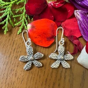 Silpada sterling Silver 925 Flower Dangle Earrings
